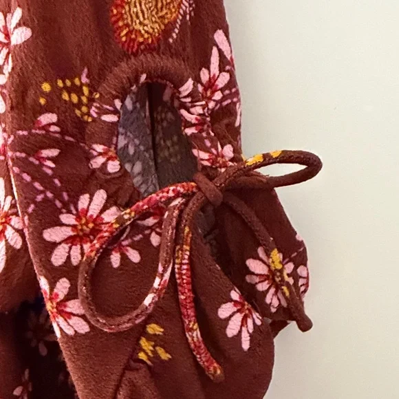 Madewell Tie-Sleeve Wrap Top in Butterfly Sanctuary - Picture 7 of 10